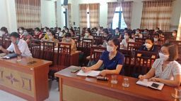 Hội nghị hướng dẫn nhiệm vụ năm học 2021-2022 bậc Mầm non và Tiểu học