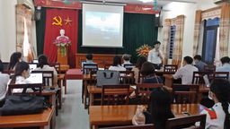 Hội nghị thẩm định bài giảng e-Learning cấp huyện năm học 2021-2022